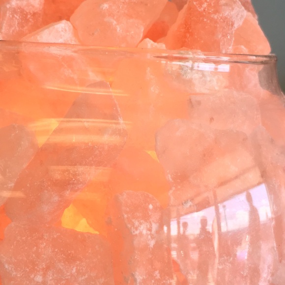 Himalayan Hand crafted Salt Lamp Artisan bowl - Picture 2 of 6